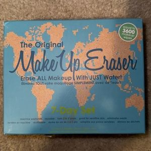 Original Makeup Eraser 7 Day World Map Set with Laundry Bag travel mini wipes